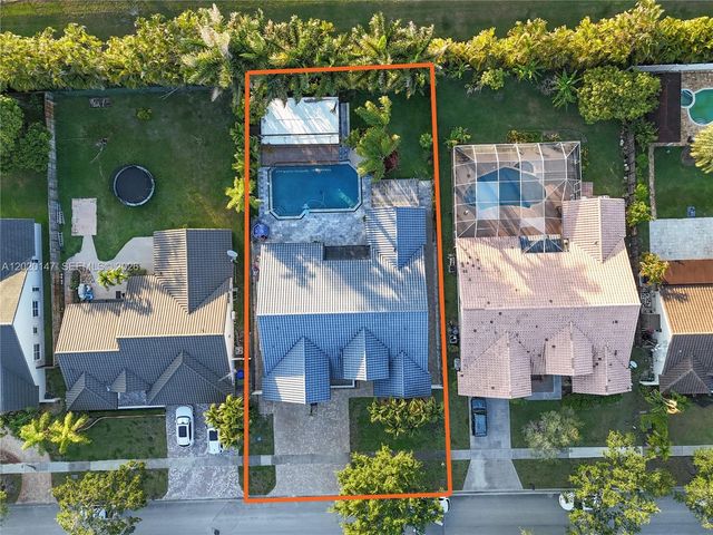 16183 NW 15th St, Pembroke Pines, FL 33028