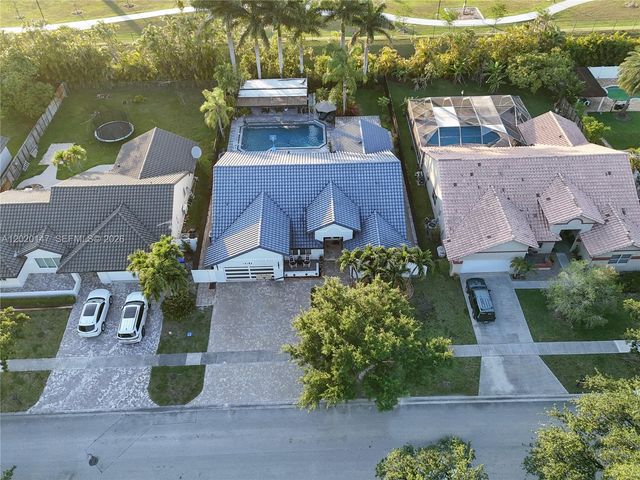 16183 NW 15th St, Pembroke Pines, FL 33028