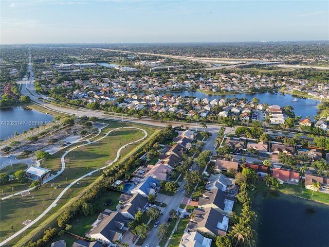 16183 NW 15th St, Pembroke Pines, FL 33028