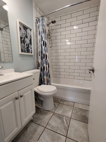 4946 Florence Avenue, Downers Grove, IL 60515