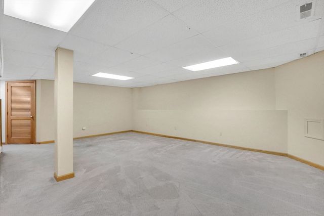 92 Dogwood Ln 92, Agawam, MA 01001