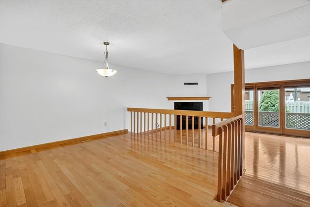 92 Dogwood Ln 92, Agawam, MA 01001