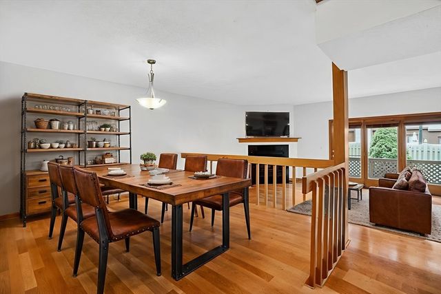 92 Dogwood Ln 92, Agawam, MA 01001