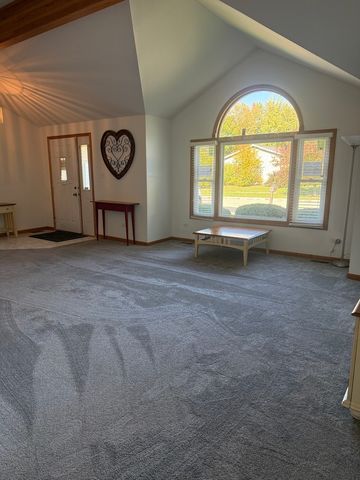 188 Cedarwood Drive, Steger, IL 60475