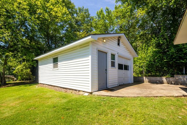3664 Weems Road, Columbus, GA 31909