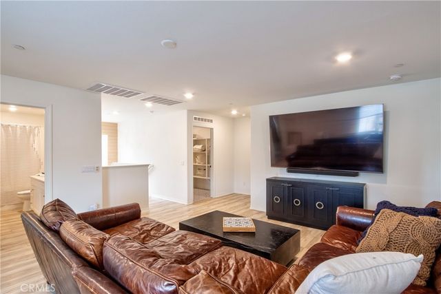 33063 Table Rock Drive, Winchester, CA 92596
