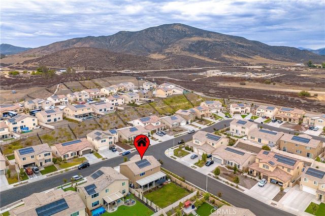 33063 Table Rock Drive, Winchester, CA 92596