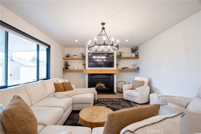 33063 Table Rock Drive, Winchester, CA 92596