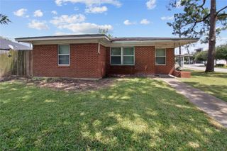 5702 Wood Creek Way, Houston, TX 77017