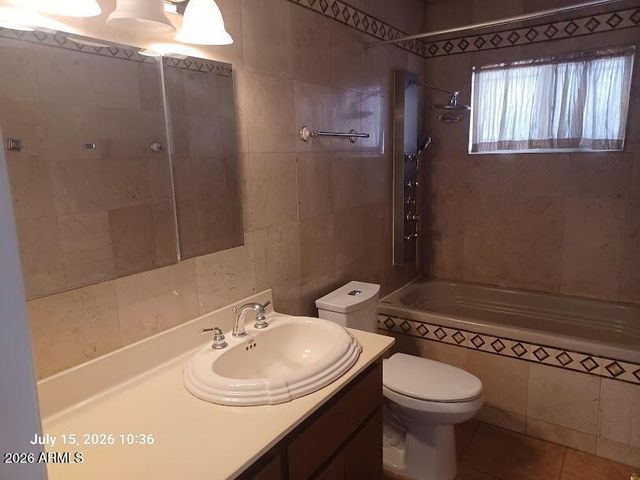 322 E CLAREMONT Street, Phoenix, AZ 85012