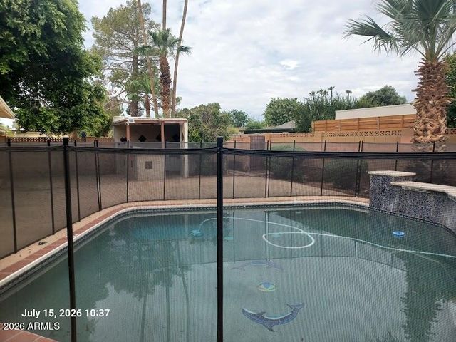 322 E CLAREMONT Street, Phoenix, AZ 85012