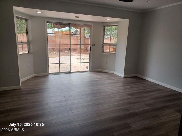 322 E CLAREMONT Street, Phoenix, AZ 85012