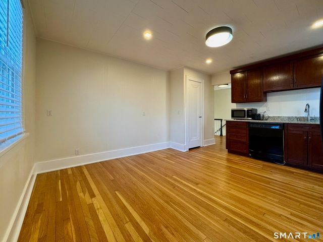 336 Federal Road 2nd floor, Brookfield, CT 06804