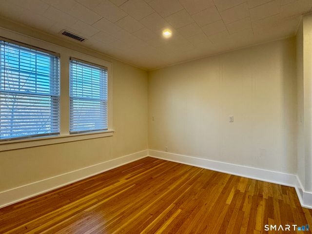 336 Federal Road 2nd floor, Brookfield, CT 06804