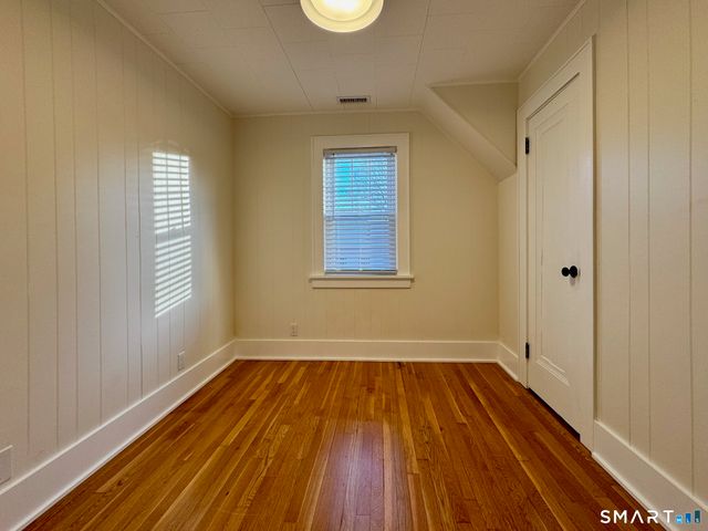 336 Federal Road 2nd floor, Brookfield, CT 06804