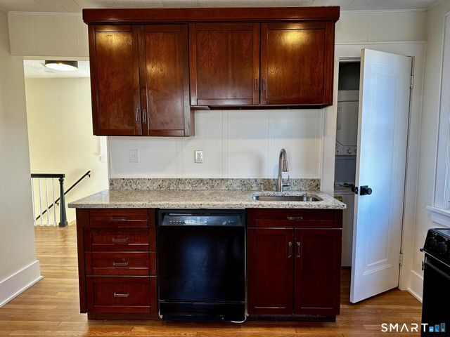 336 Federal Road 2nd floor, Brookfield, CT 06804