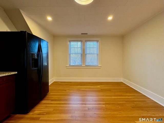 336 Federal Road 2nd floor, Brookfield, CT 06804