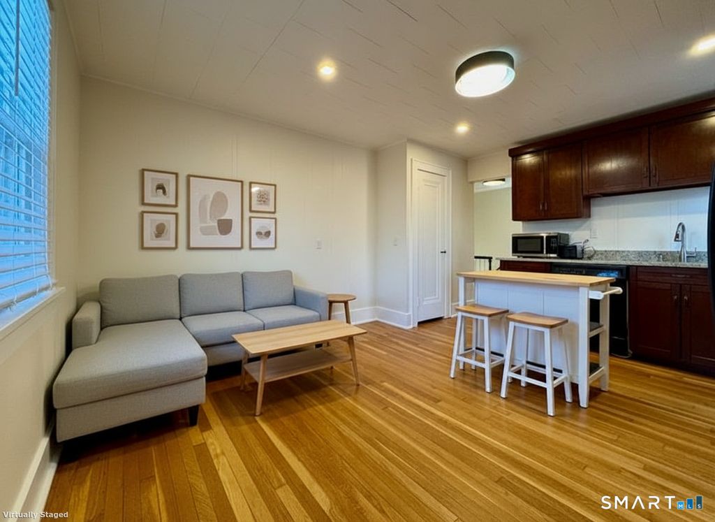 336 Federal Road 2nd floor, Brookfield, CT 06804