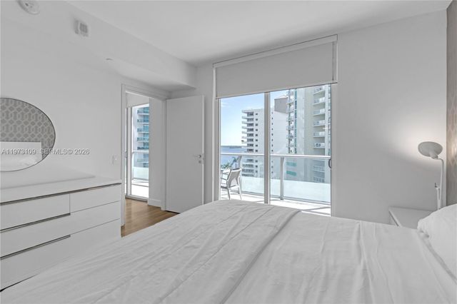 1300 Brickell Bay Dr 903, Miami, FL 33131
