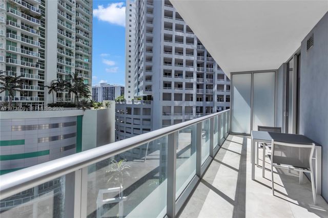 1300 Brickell Bay Dr 903, Miami, FL 33131