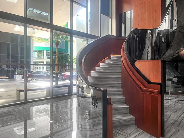 1300 Brickell Bay Dr 903, Miami, FL 33131