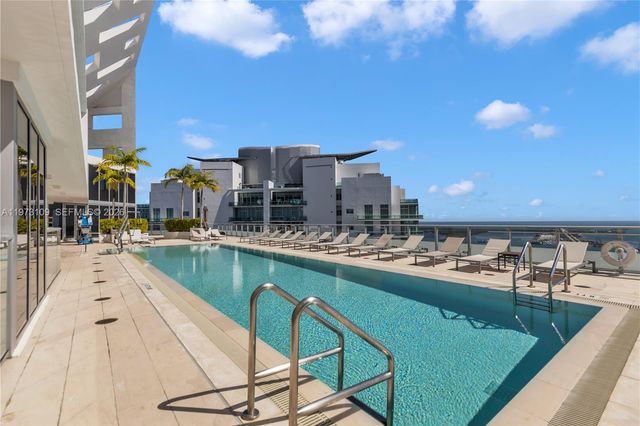 1300 Brickell Bay Dr 903, Miami, FL 33131