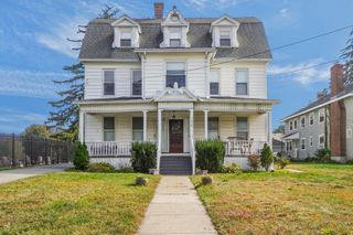 1678 Northampton, Holyoke, MA 01040