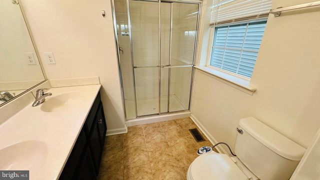 3439 NAAMANS DR, Claymont, DE 19703