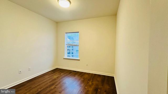 3439 NAAMANS DR, Claymont, DE 19703