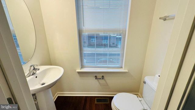3439 NAAMANS DR, Claymont, DE 19703