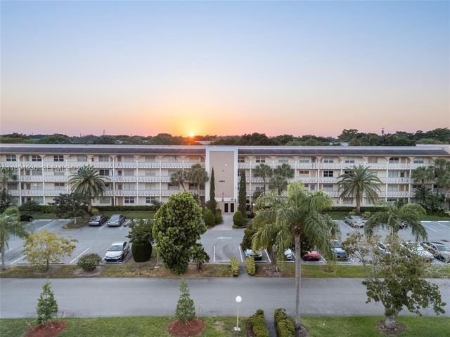 2202 Lucaya Bend L3, Coconut Creek, FL 33066