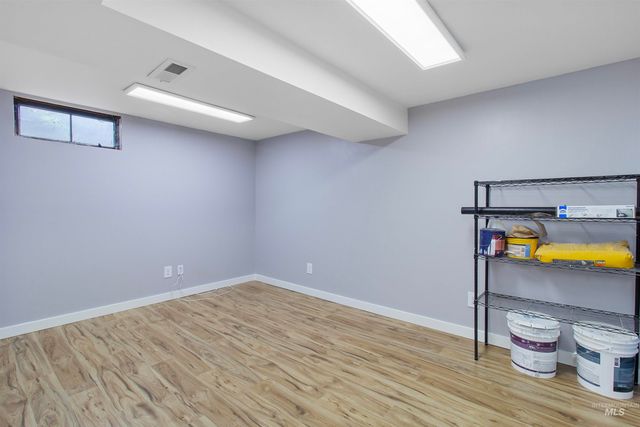 367 Ostrander St N, Twin Falls, ID 83301