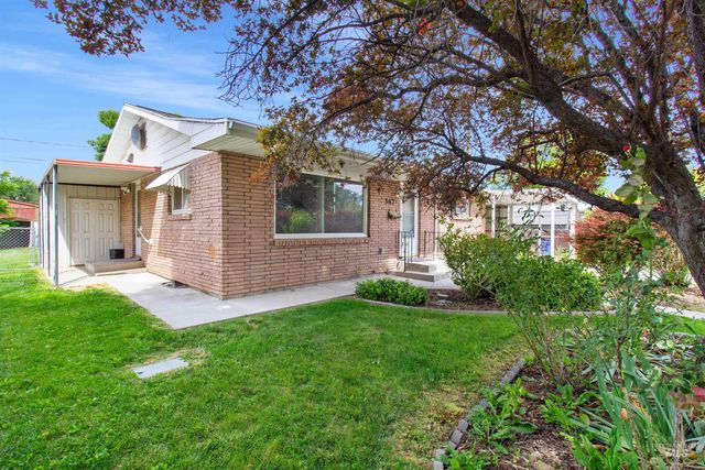 367 Ostrander St N, Twin Falls, ID 83301