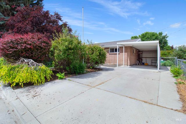 367 Ostrander St N, Twin Falls, ID 83301