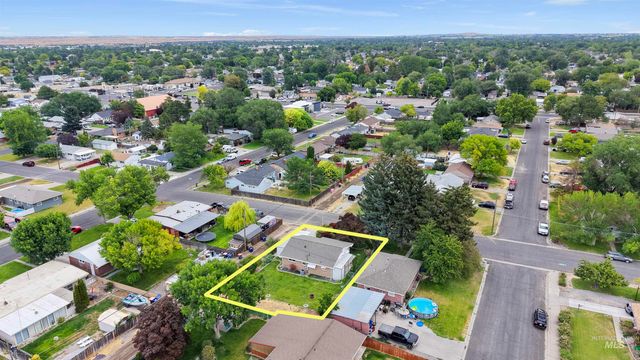 367 Ostrander St N, Twin Falls, ID 83301