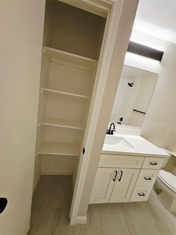 11651 Borderwood Drive, Houston, TX 77013