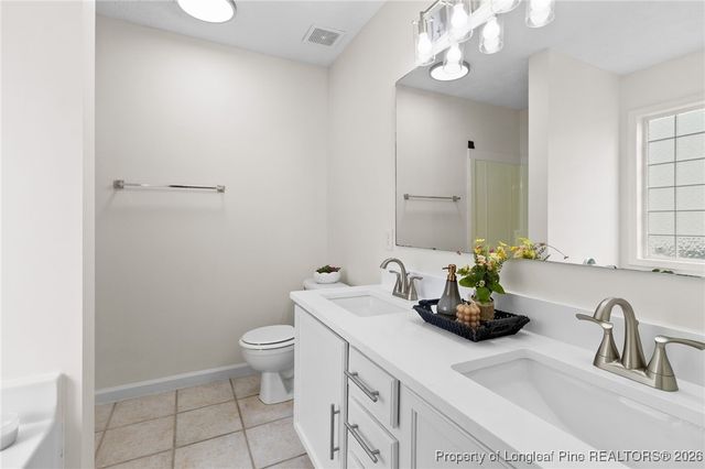 1011 Gatesville Drive, Hope Mills, NC 28348