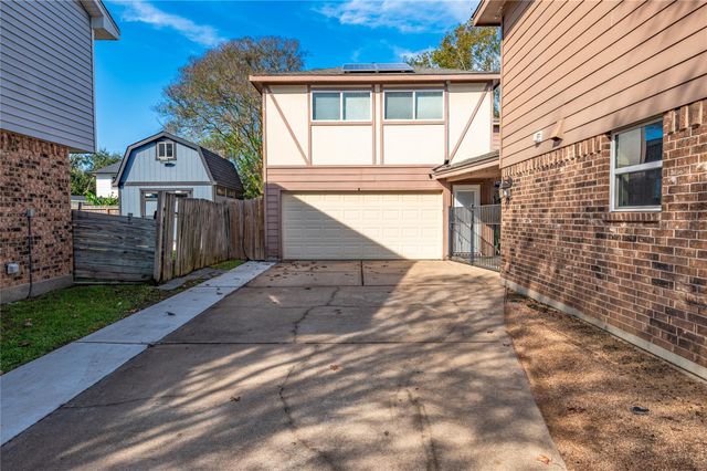 603 Chedworth Drive, Houston, TX 77062