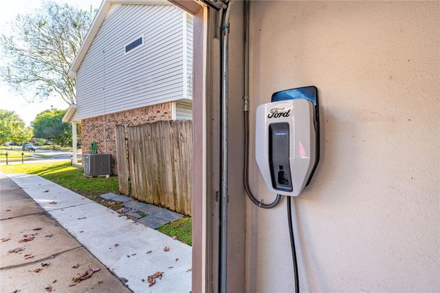 603 Chedworth Drive, Houston, TX 77062