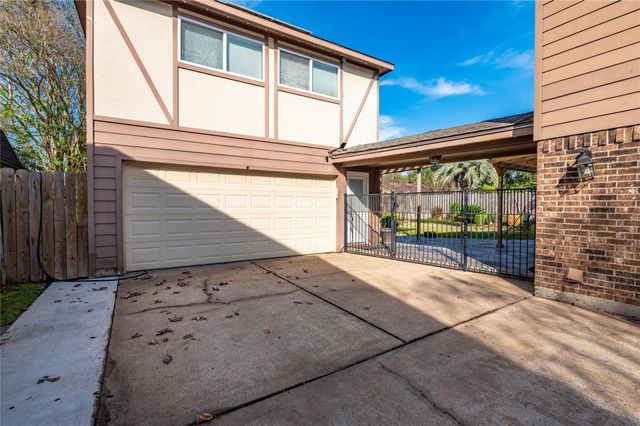 603 Chedworth Drive, Houston, TX 77062