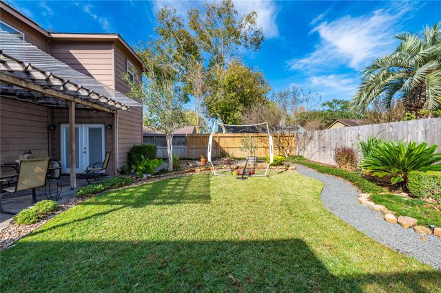 603 Chedworth Drive, Houston, TX 77062