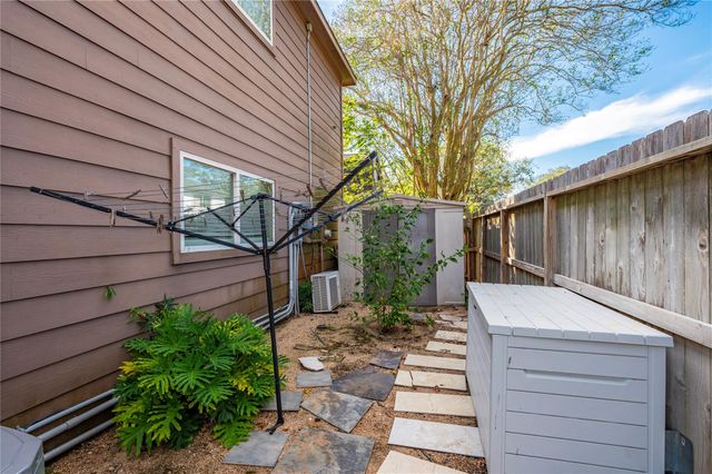 603 Chedworth Drive, Houston, TX 77062