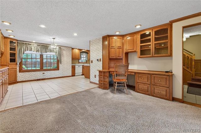 75 Pine Court North, West Seneca, NY 14224