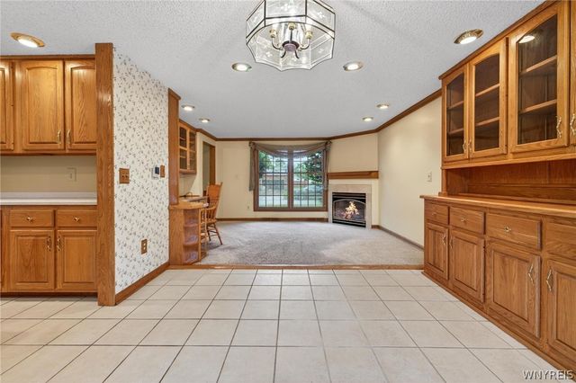 75 Pine Court North, West Seneca, NY 14224