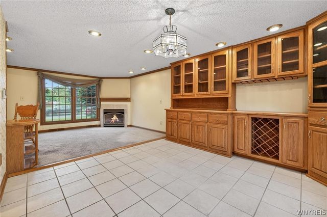75 Pine Court North, West Seneca, NY 14224