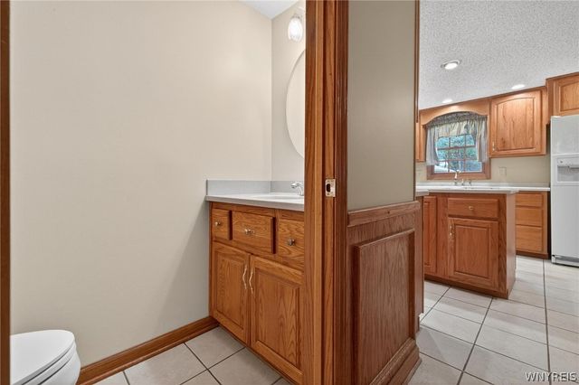 75 Pine Court North, West Seneca, NY 14224