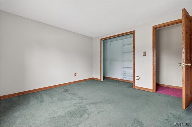 75 Pine Court North, West Seneca, NY 14224