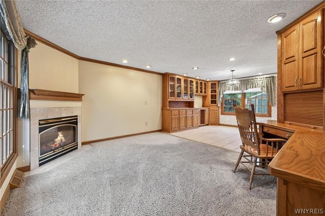 75 Pine Court North, West Seneca, NY 14224