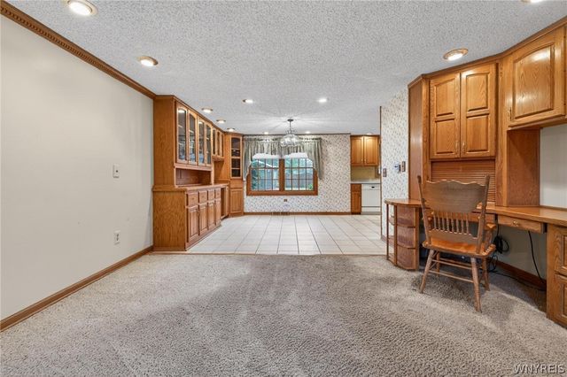 75 Pine Court North, West Seneca, NY 14224