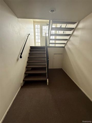 8140 Denwood Drive, Sterling Heights, MI 48312